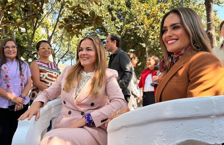 Cecilia Patrón lleva bancas “tú y yo” a CDMX