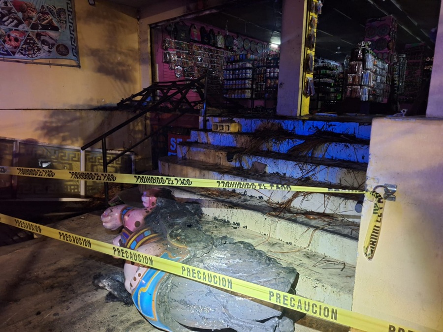 El Ayuntamiento de Mérida atiende incendio en un local del Centro; no se reportan lesionados