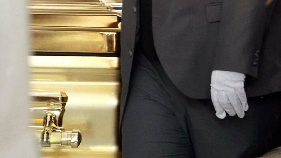 Ataúd dorado, música regional y mucha seguridad, en la despedida de “El Mencho” en Guadalajara