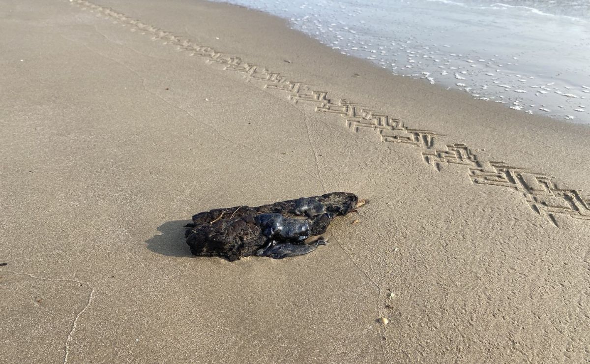 Hidrocarburo por derrame en Tabasco llega a Tamaulipas