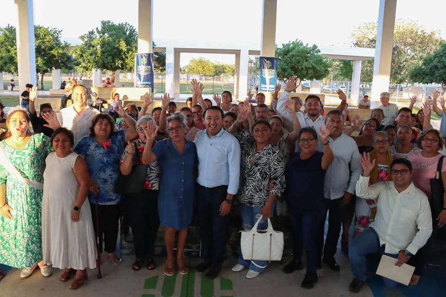 Cecilia Patrón impulsa a personas emprendedoras en Mercadito Mérida con capacitación financiera
