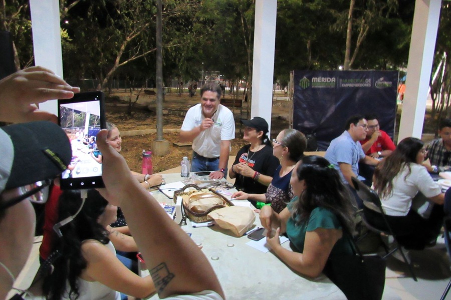 Ayuntamiento de Mérida promueve el Networking de Emprendedores desde el Parque Recreativo “Los Héroes VI”