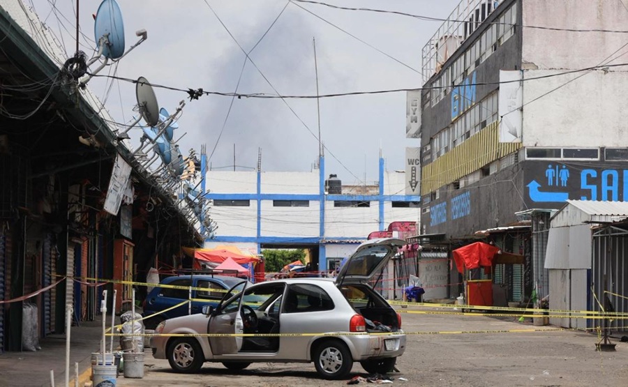En Puebla se disfrazaron de mariachis para disparar fusiles