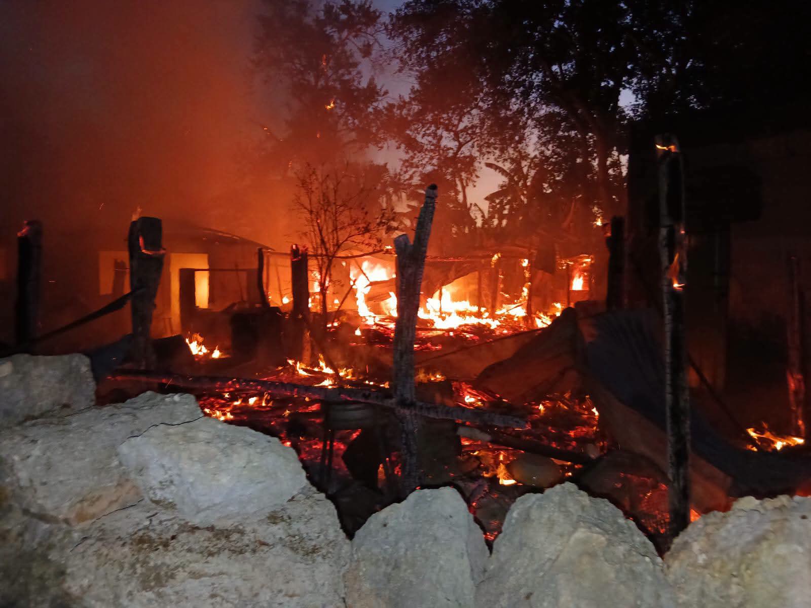Controlan incendio en una típica Casa Maya de Tizimín ..el fogón causó el siniestro