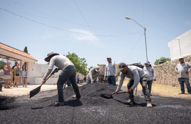Inician trabajos de bacheo en calles de la colonia Leandro Valle