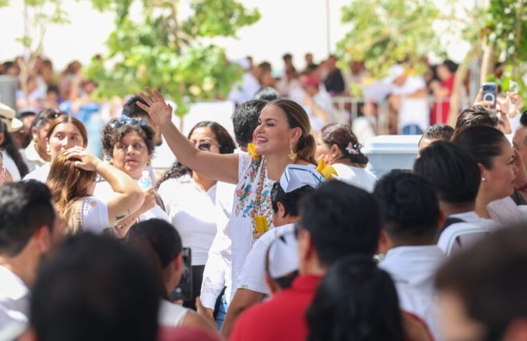 Cecilia Patrón asiste a la inauguración del Hospital “Agustín O’Horán» en el sur de Mérida