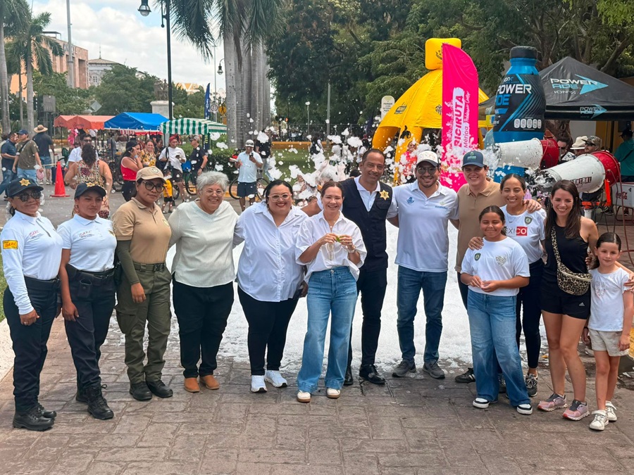 El Ayuntamiento realiza la Feria «Mérida en Familia es Mejor” durante la BiciRuta