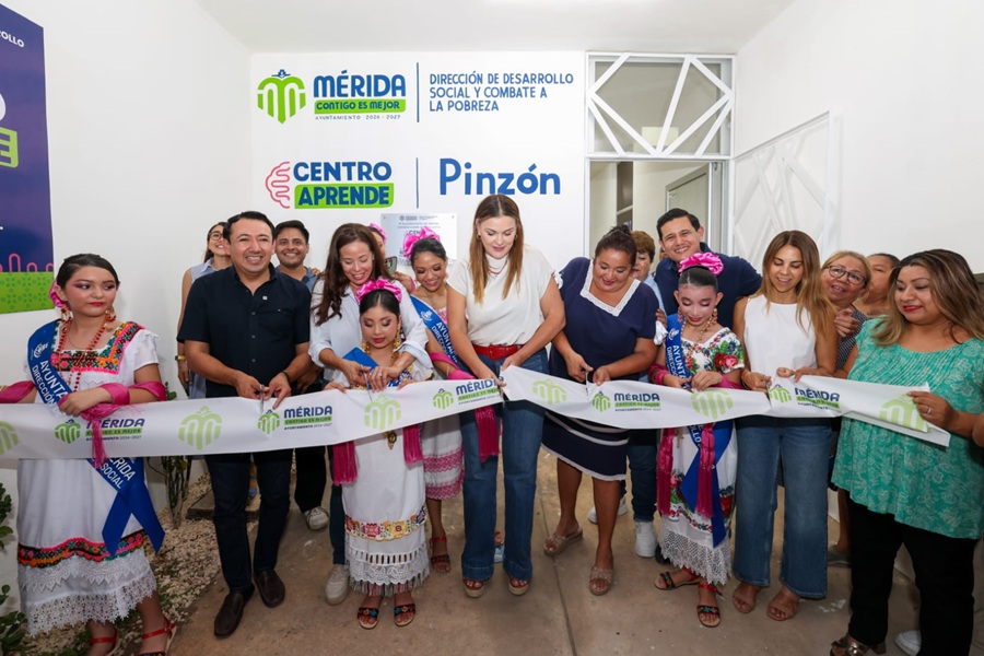 Inaugura Cecilia Patrón un nuevo Centro Aprende en Merida