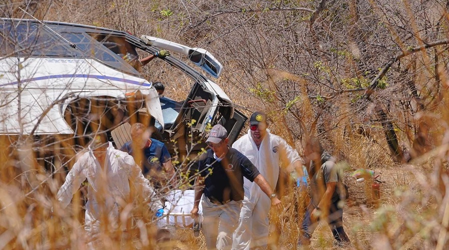 Vuelca un autobús turístico en Nayarit: 11 fallecidos