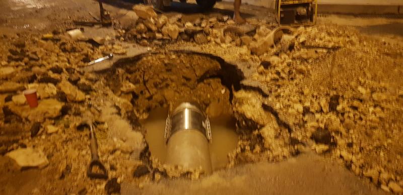 Ayuntamiento de Mérida atiende a madre e hijo lesionados en drenaje colapsado de la JAPAY en Ciudad Caucel