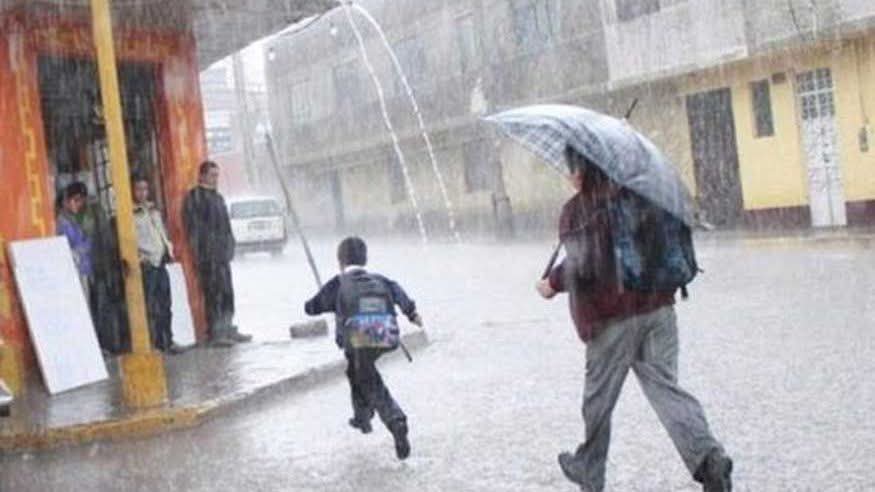 Ante lluvias extraordinarias, suspende clases lunes y martes en Yucatán