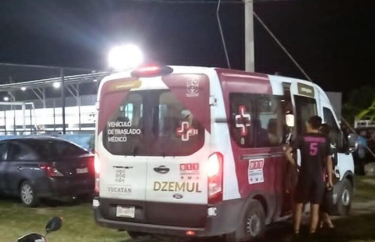 Alcalde de Dzemul usa vehículo de traslado médico para transportar futbolistas