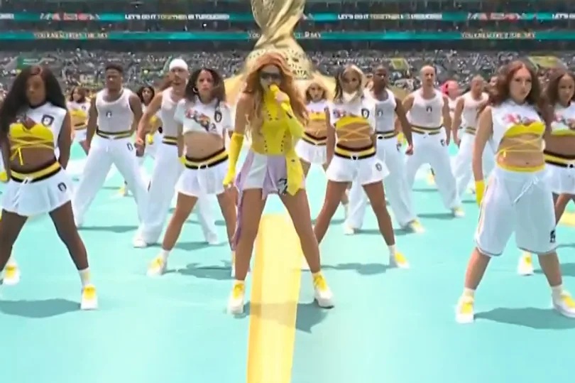 ¿No era Shakira? Usuarios afirman que apareció una doble en la inauguración el Mundial