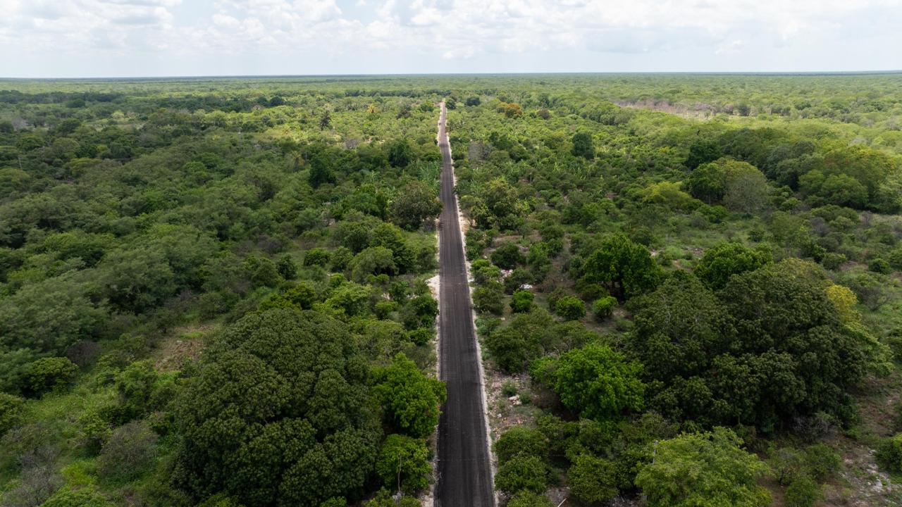Huacho Díaz fortalece al campo con obras y apoyos