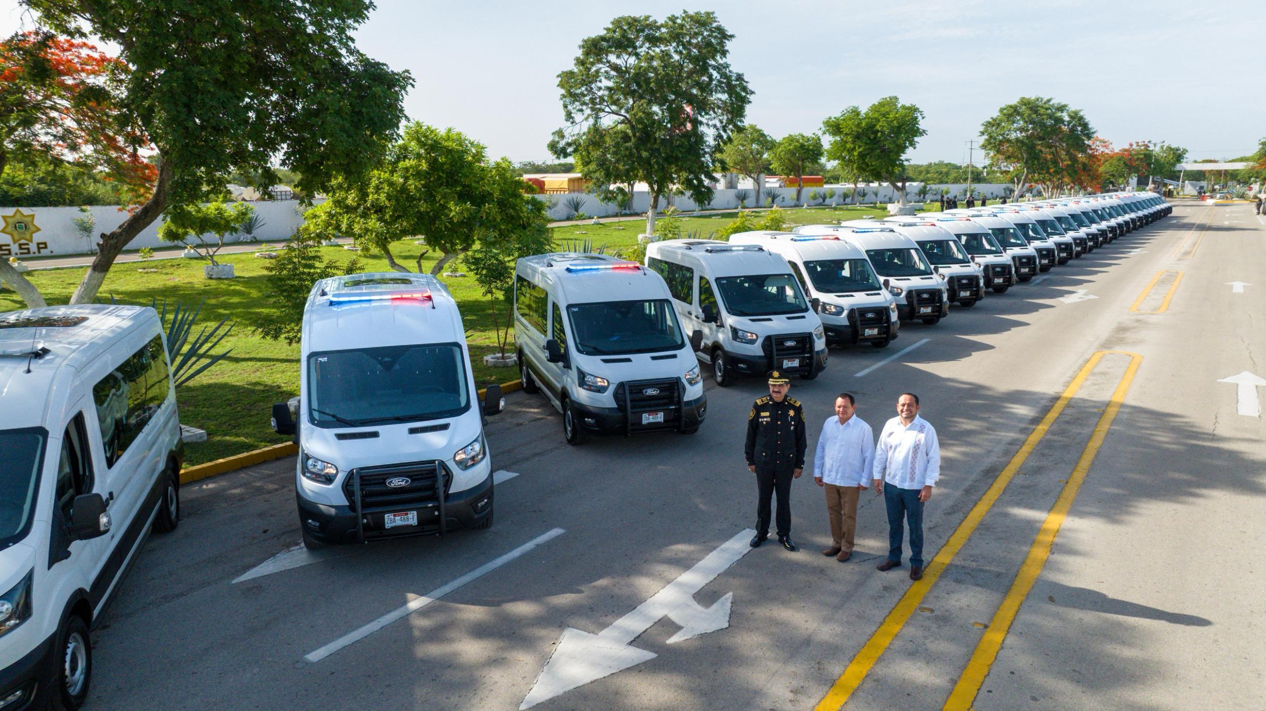 Renacimiento Maya entrega nuevas unidades para la seguridad municipal