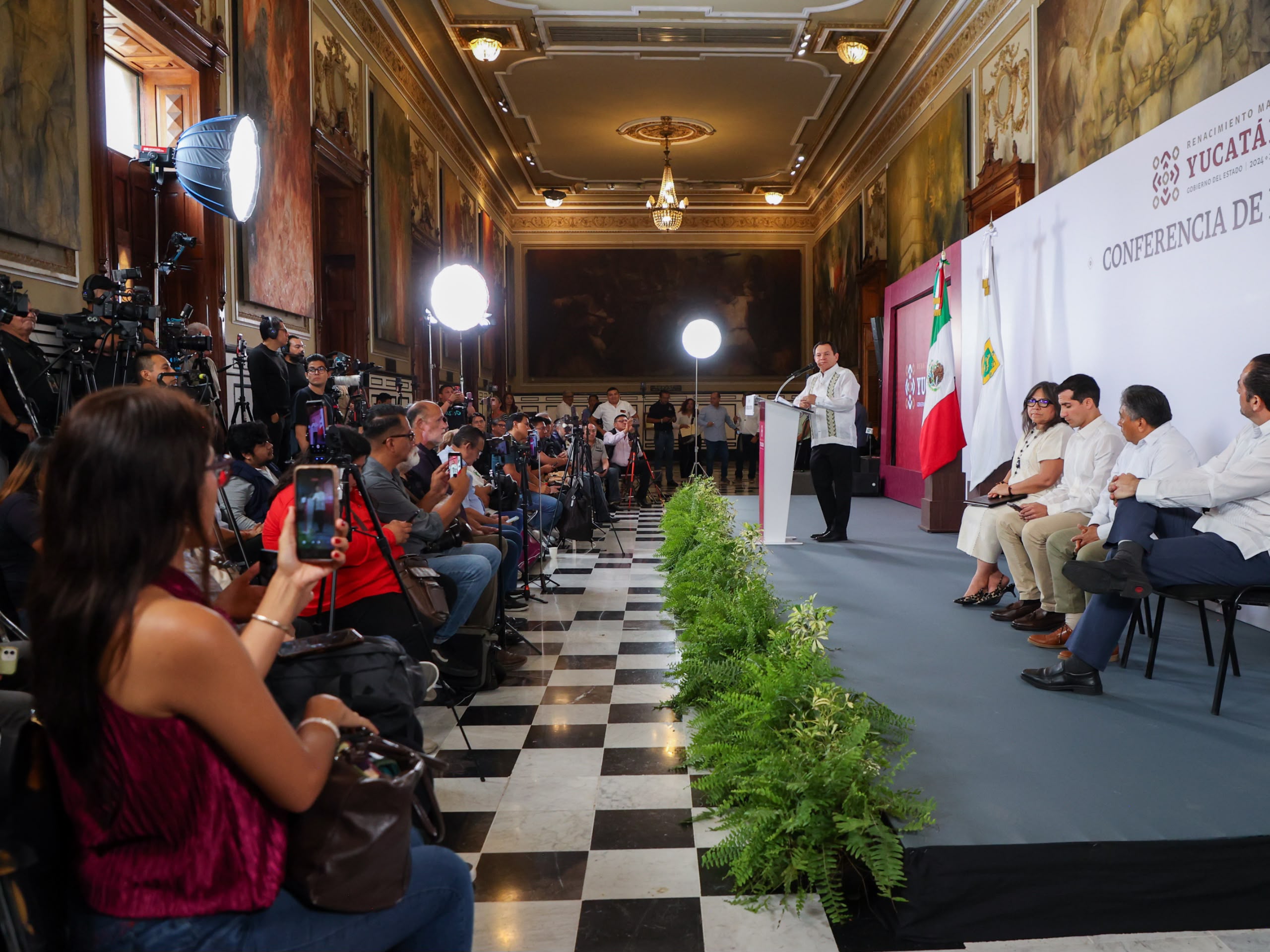 Más de 574 mil acciones blindan a las familias yucatecas contra la violencia y las adicciones