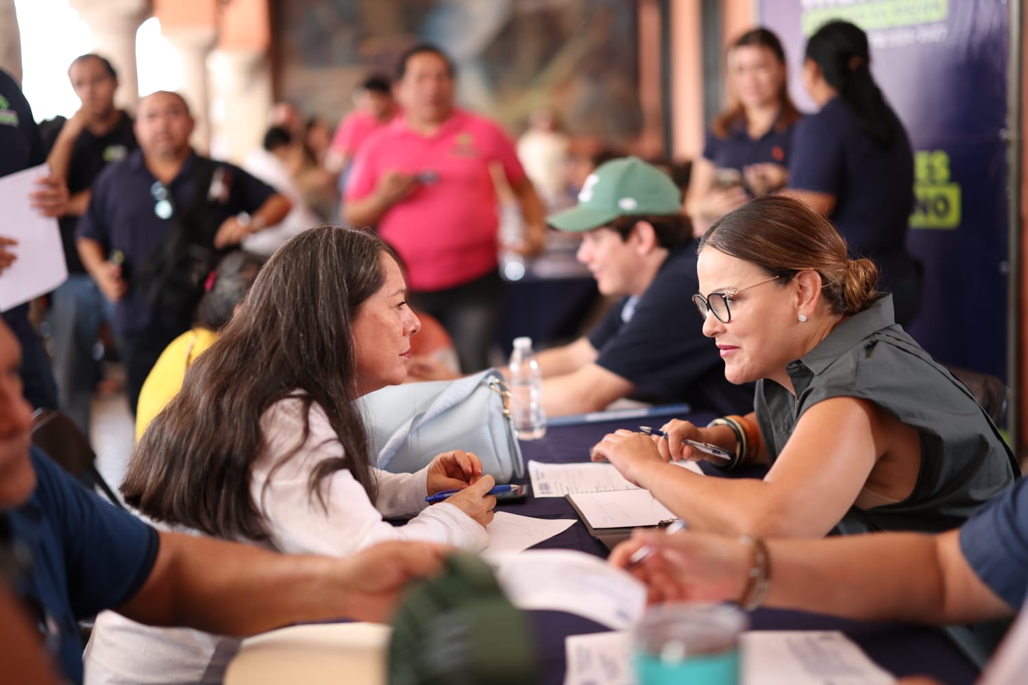 Escuchar y resolver es la mejor forma de gobernar: Cecilia Patrón