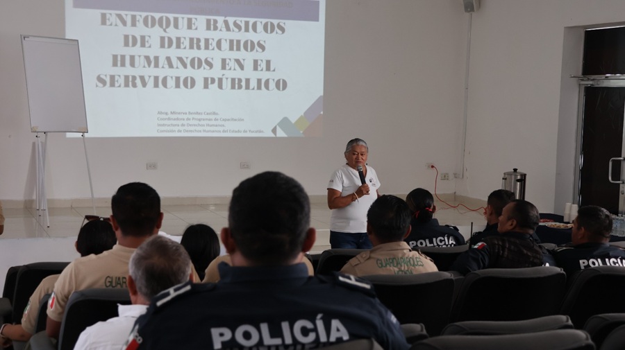 Policía de Mérida recibe capacitación en derechos humanos