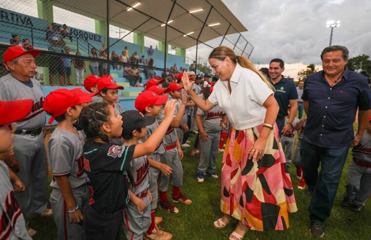 Mérida Enchula más de 400 espacios deportivos con nueva iluminación: Cecilia Patrón