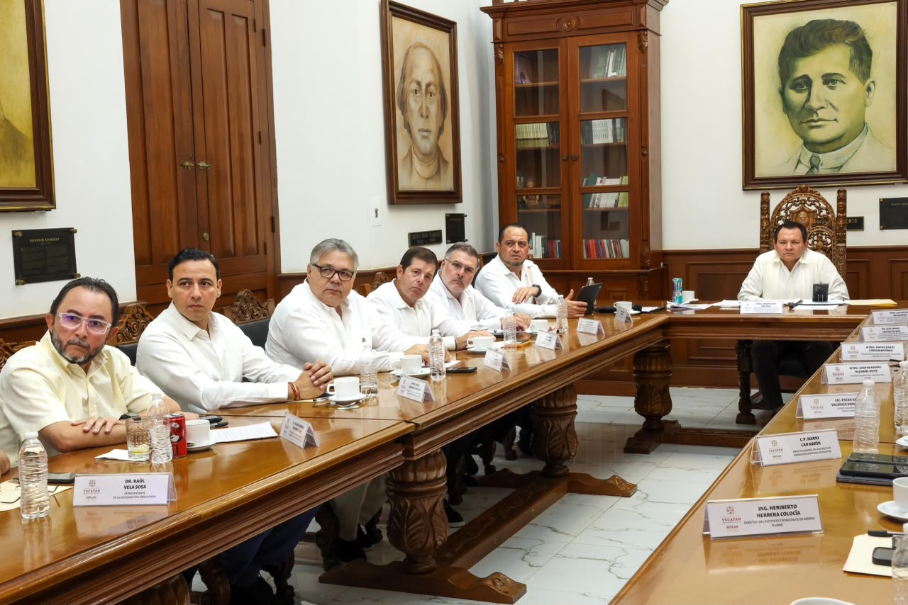 Huacho Díaz garantiza manejo responsable de recursos para el Plan Bienestar Metropolitano* 