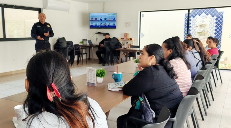 La Policía de Mérida refuerza la prevención de ciberdelitos y extorsión en el sector empresarial