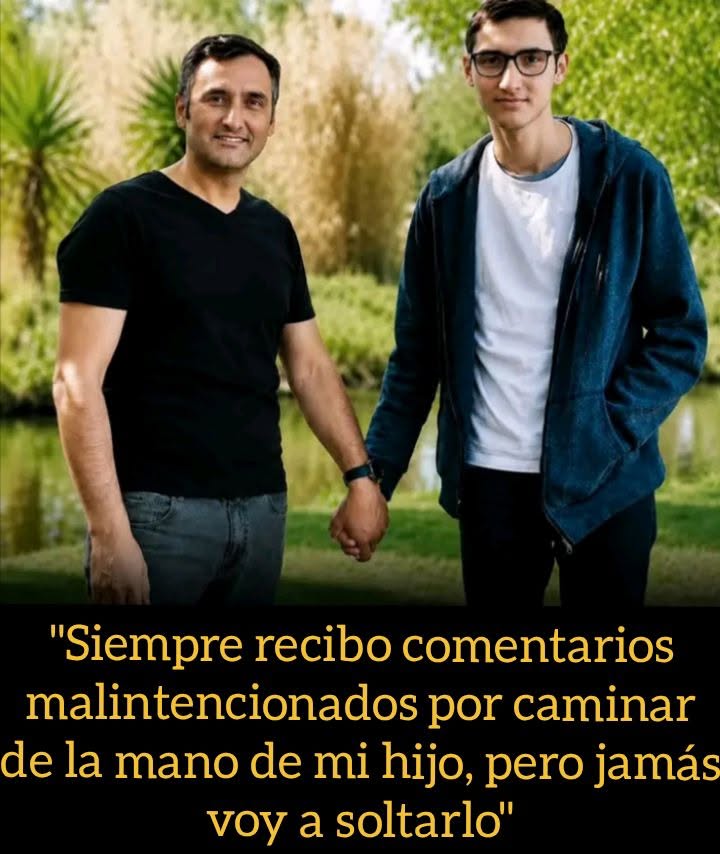 Se burlan de padre por caminar con su hijo con autismo tomados de la mano