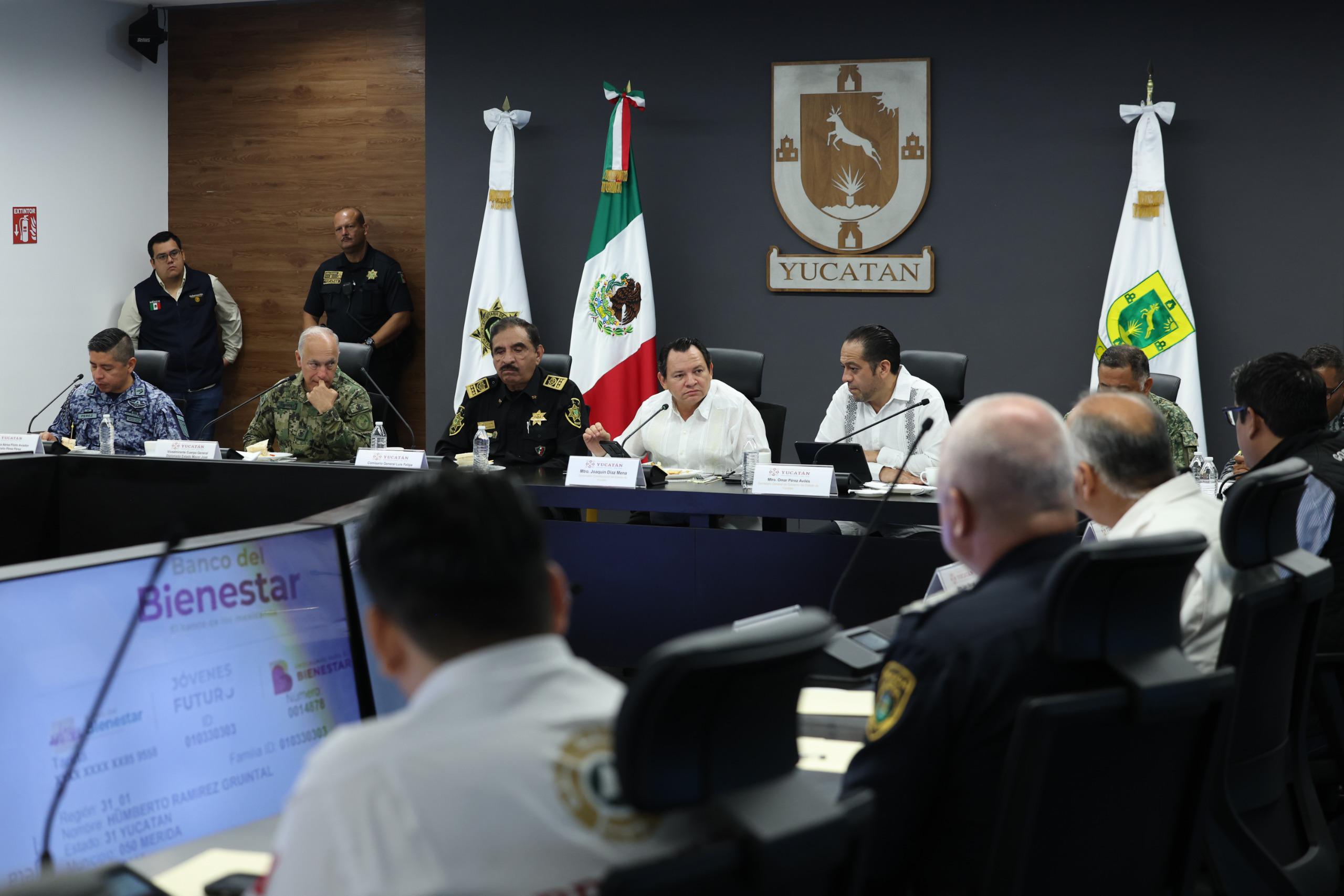 Acuerdan coordinación y vigilancia para garantizar seguridad durante las fiestas patrias