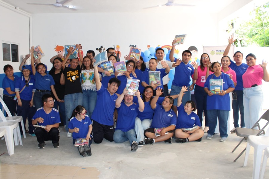 «Todos somos útiles» entrega paquetes escolares a comedores y asociaciones civiles de Mérida