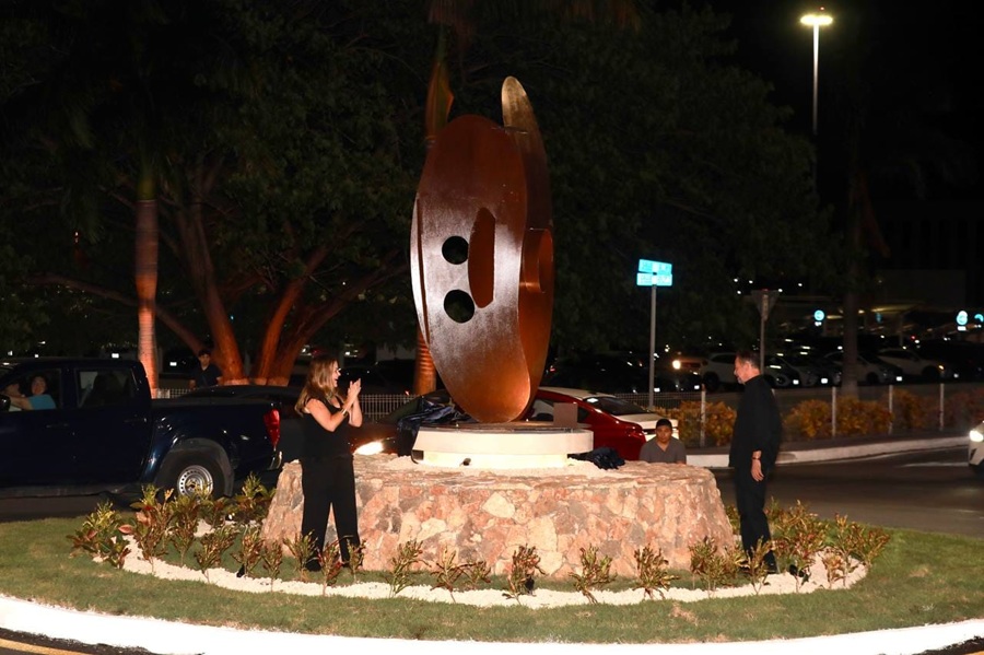 Mérida lleva el arte a las calles: Cecilia Patrón devela el “Ik Balam”, el Jaguar del Viento