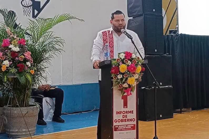Alcalde presume su Audi de 1.6 millones… gobierna el municipio más pobre de Chiapas.