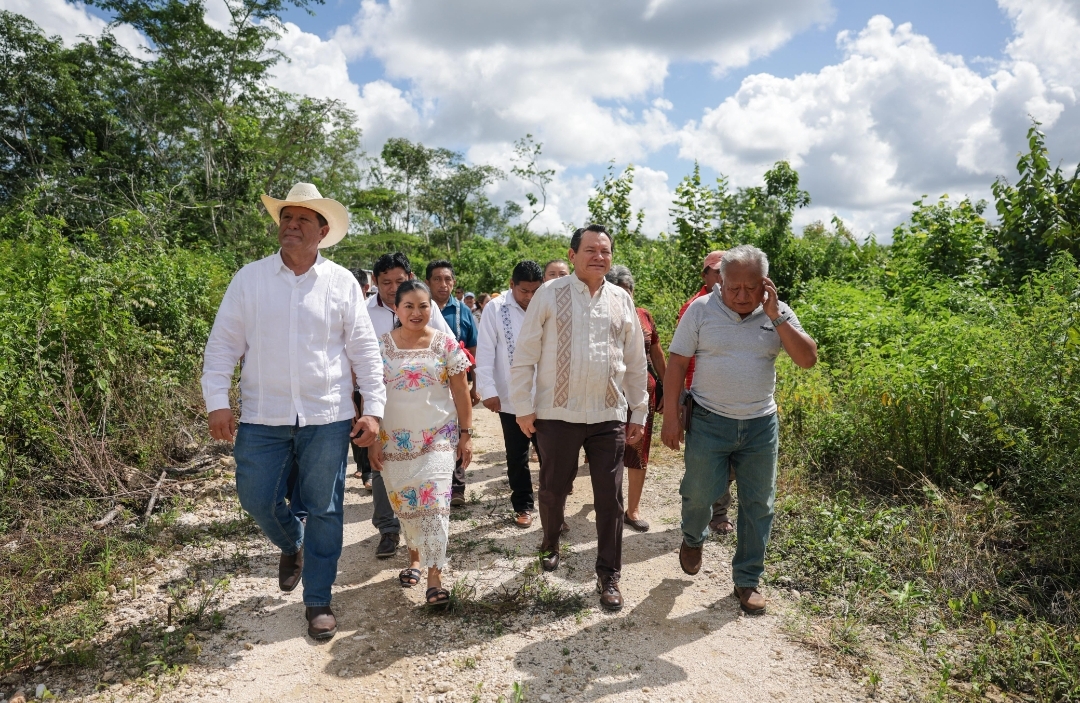 Caminos Renacimiento beneficia a más productores en  Yucatán