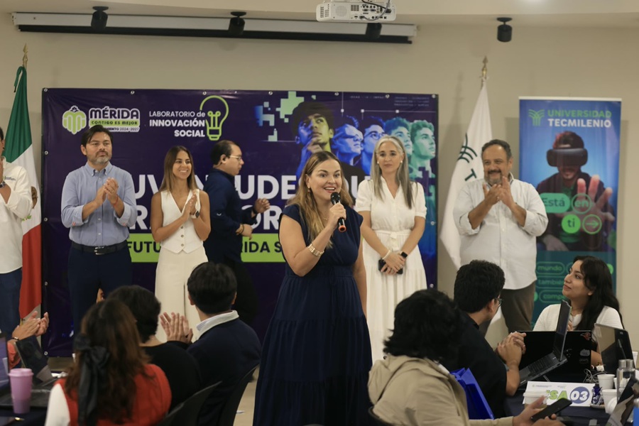 Mérida, primer ayuntamiento donde las juventudes construyen soluciones usando IA: Cecilia Patrón